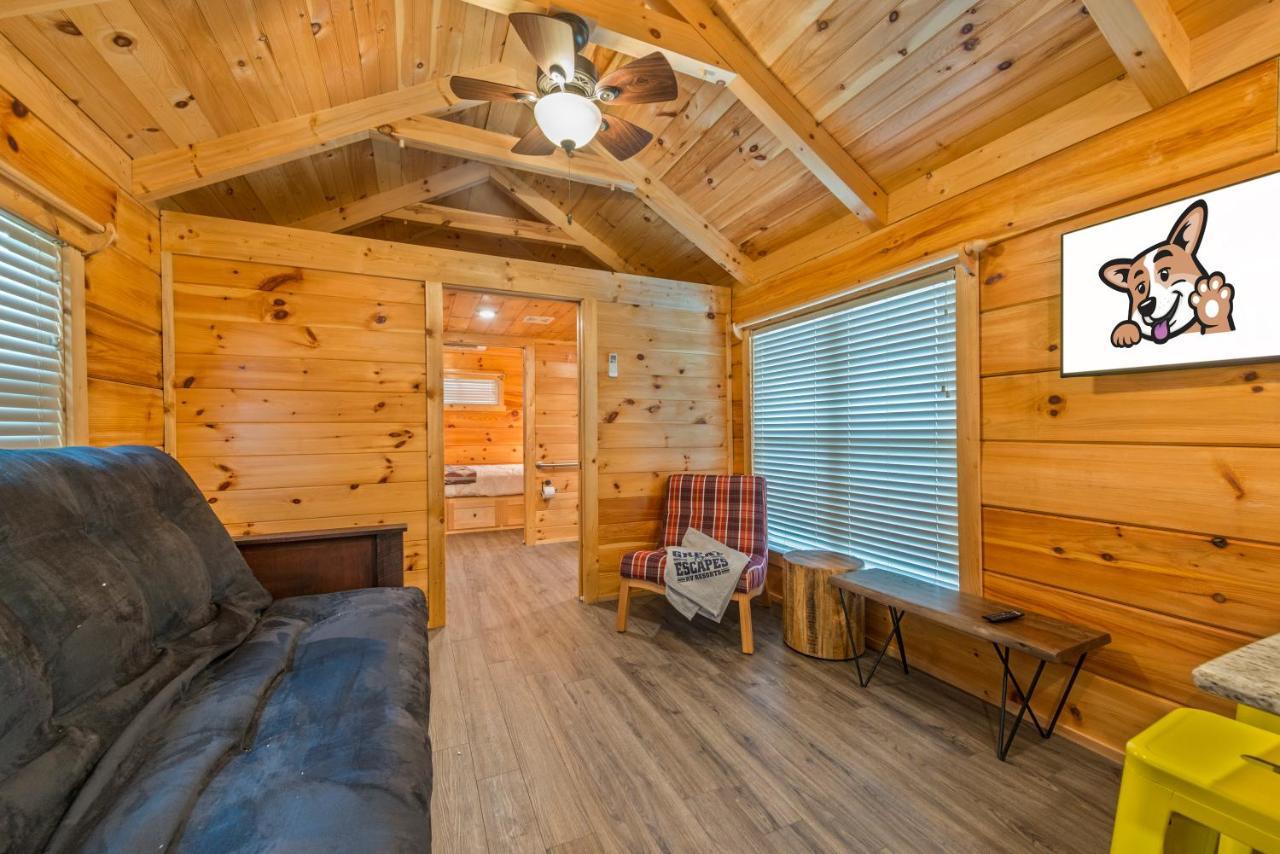 Great Escapes Rv Resort Bryan College Station Exterior photo