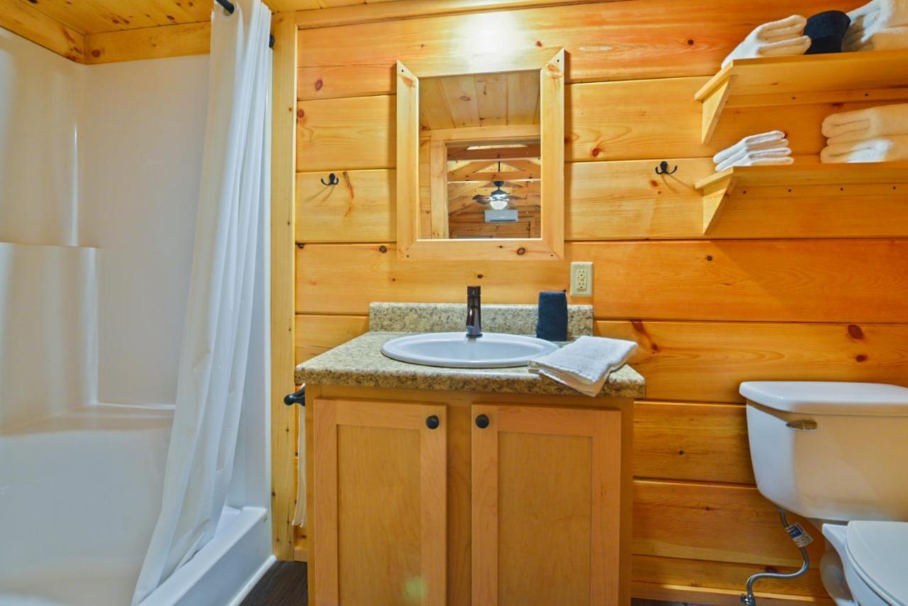 Great Escapes Rv Resort Bryan College Station Exterior photo