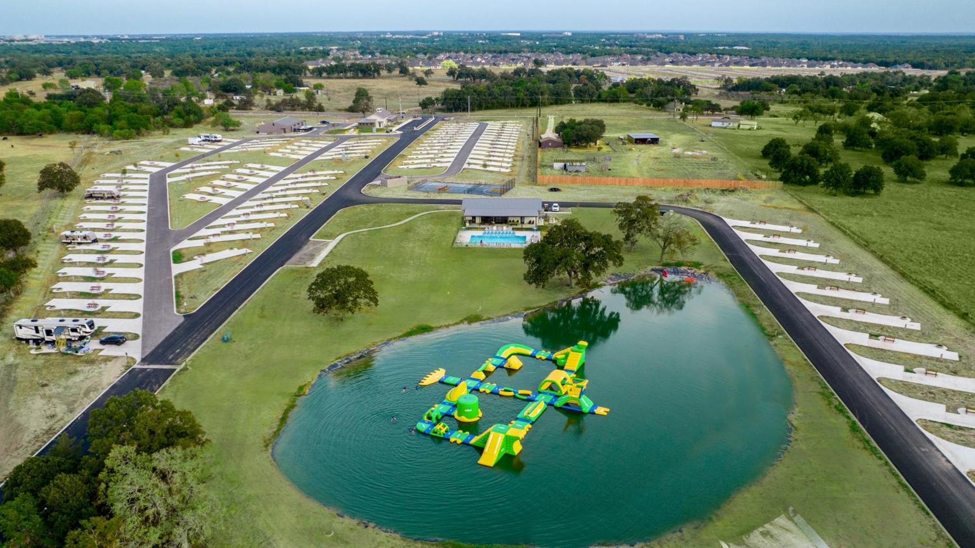 Great Escapes Rv Resort Bryan College Station Exterior photo